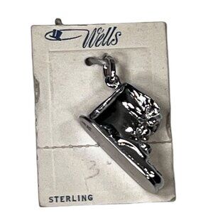 Vintage Wells Sterling Silver Baby Shoe Charm Stamped Newborn Original Card NOS